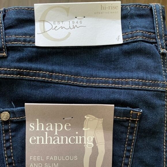 EUC- Eat 1946 Denim Shorts Size 4 - Picture 4 of 4